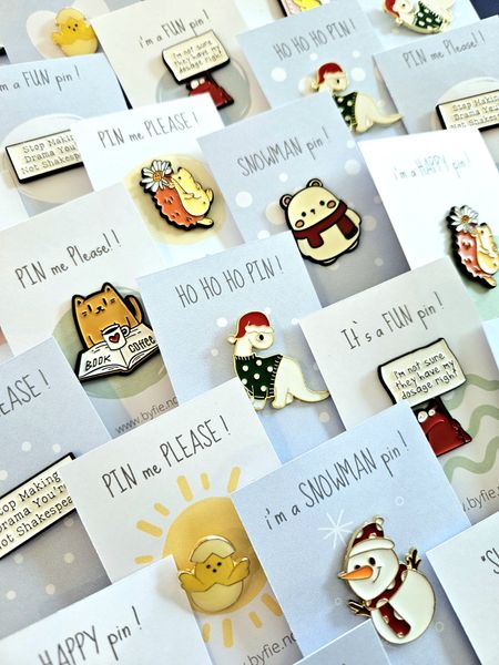 "Frosty " pin